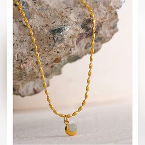 Stainless steel Elegant Gold Necklace with White Pendant